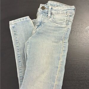 GAP Women's Light Wash Skinny Jeans